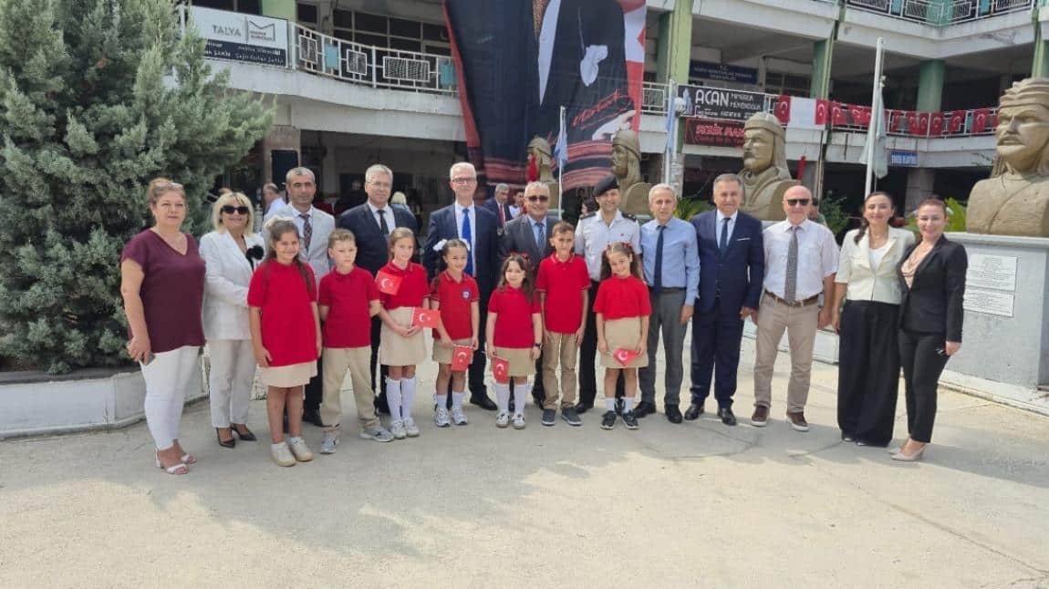 İlköğretim Haftası Çelenk Sunma Töreni